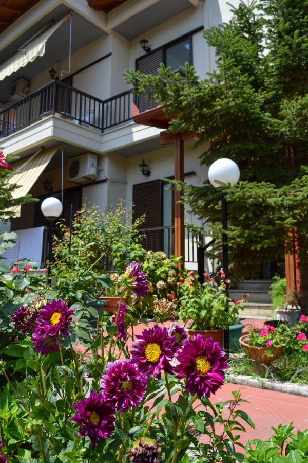 Manos Kritikakis Apartments Platamonas Buitenkant foto