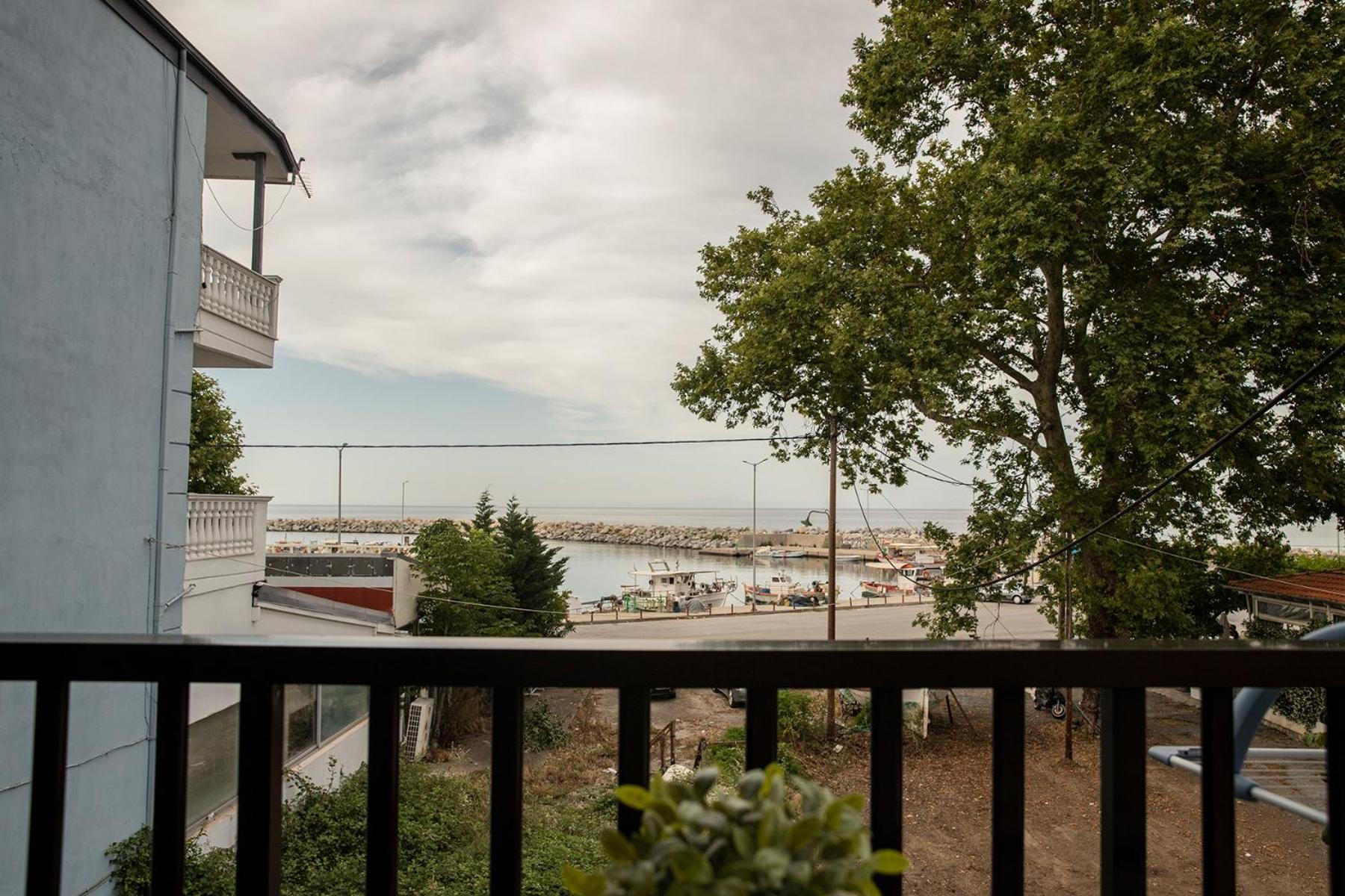 Manos Kritikakis Apartments Platamonas Buitenkant foto